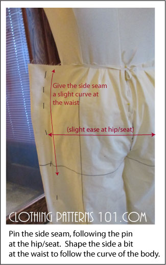 pinning the curve of the hip on the muslin sample